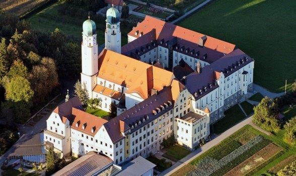 Gaestehaus Schweiklberg Филсхофен ан дер Донау Екстериор снимка